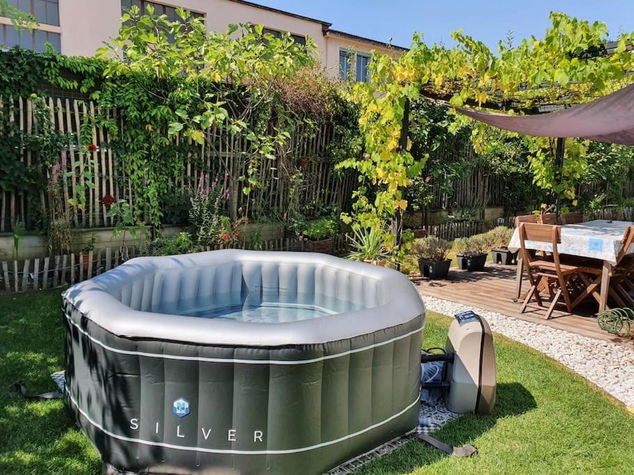 Appartement Dans Un Jardin Женева Екстер'єр фото